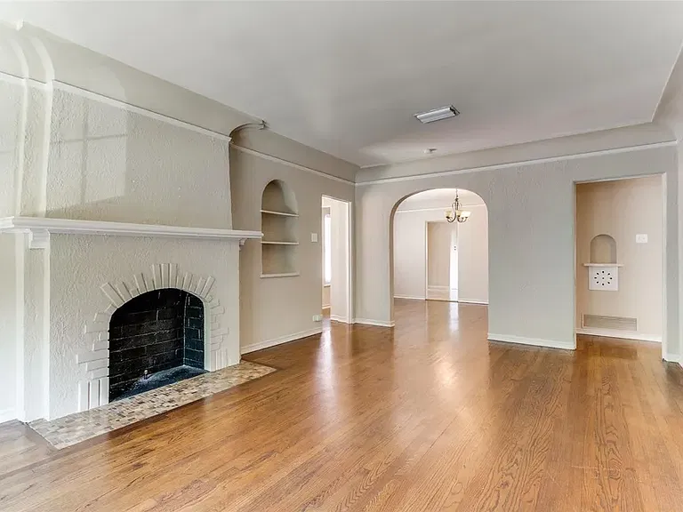 4306 Normandy Ave — Photo 2