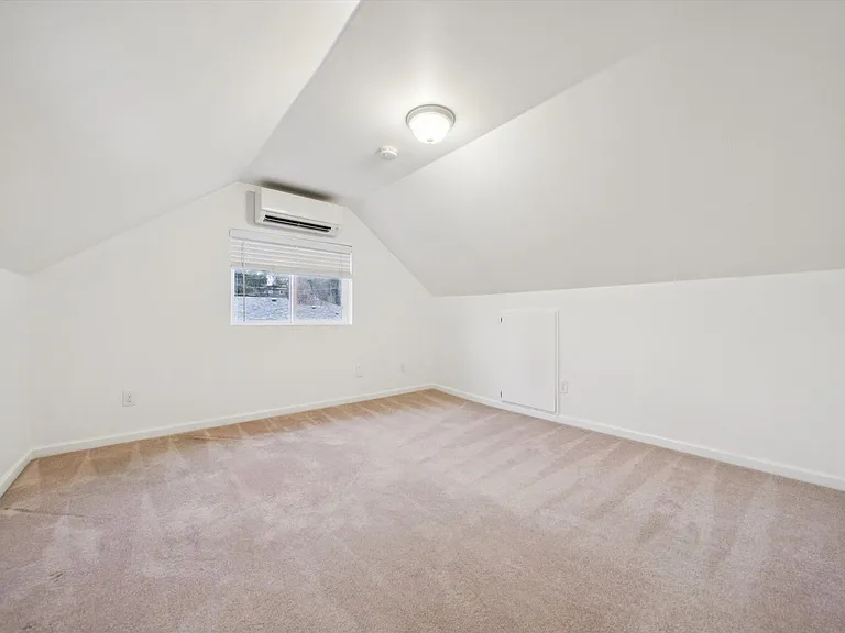 1831 SW Evans St — Photo 26