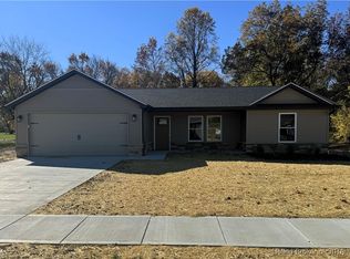 101 Poplar St, Vevay, IN 47043