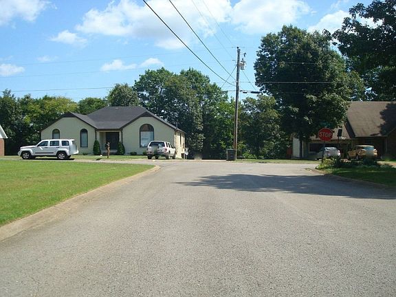 5th image of 603 Myatt St