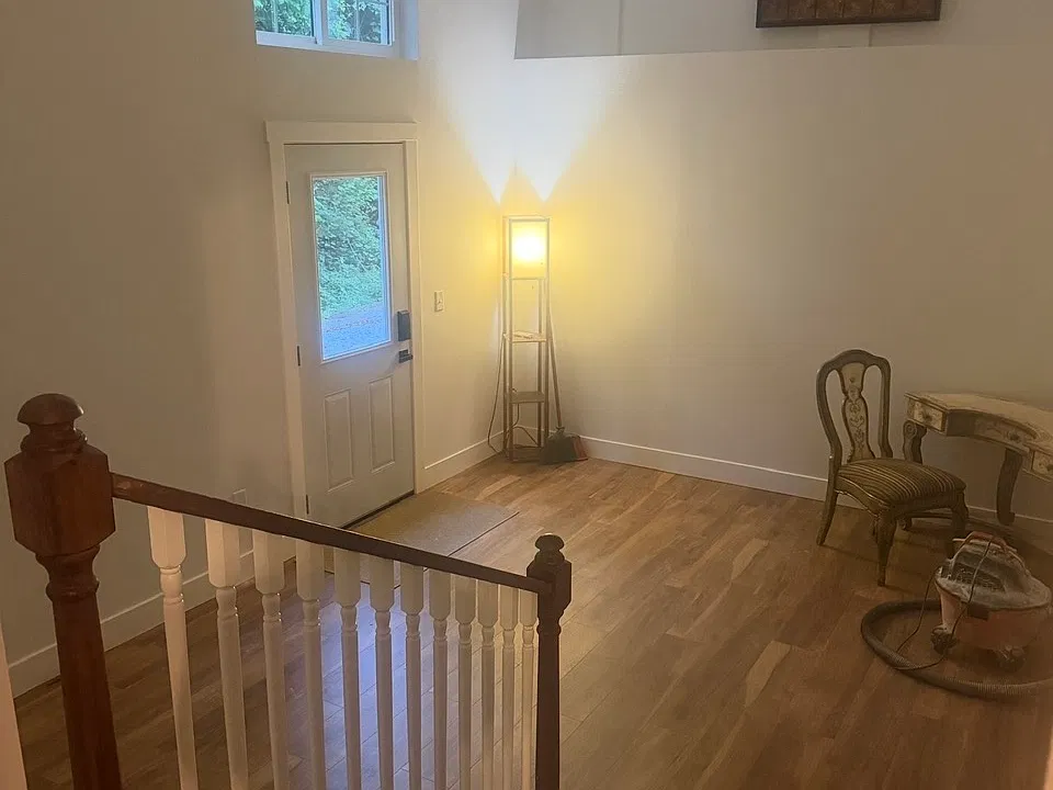 102 Christine Pl