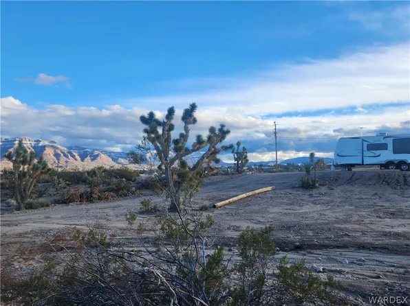 240 W Bright Angel Ln, Meadview, AZ 86444