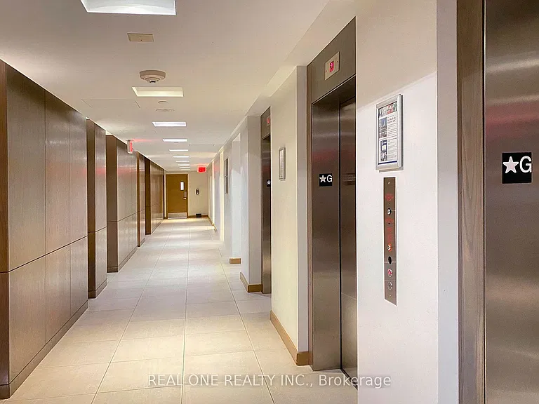 121 McMahon Dr #2802 — Photo 10