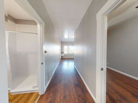 2044-2046 International Blvd, 25