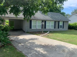 208 Bullard St #B, Nashville, GA 31639