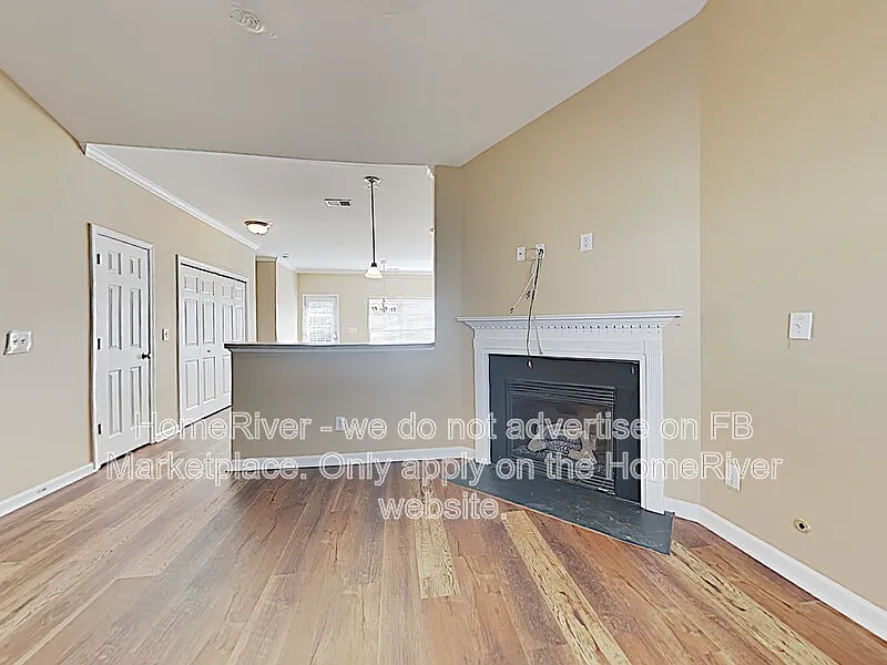 3 bed, 2.0 bath, 1307 sqft, $1,750 — Photo 4