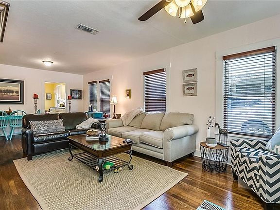 5th image of 2216 Tremont Ave