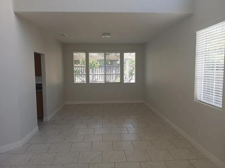 9394 Live Oak Dr — Photo 4