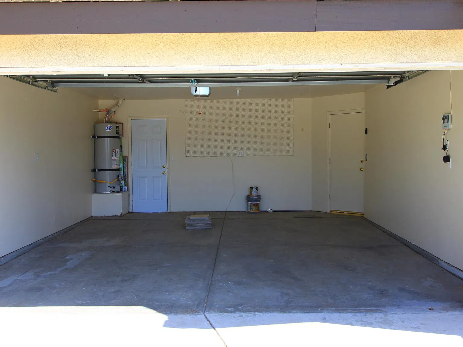 4 bed, 1650 sqft, $2,600 — Photo 2