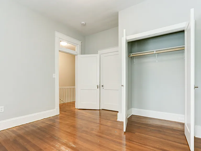 421 Chimborazo Blvd — Photo 13
