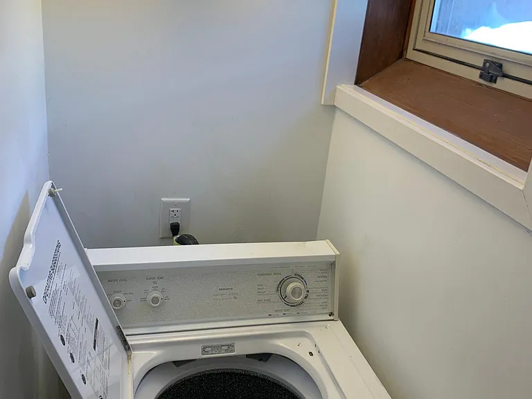 2541 Bittersweet Ln N — Photo 15