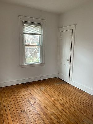 1st image of 28 Kingsley Pl #1B