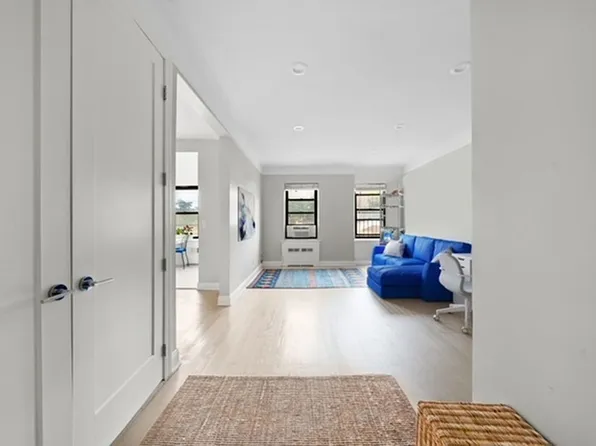 130 Bay Ridge Pkwy APT 4R, Brooklyn, NY 11209