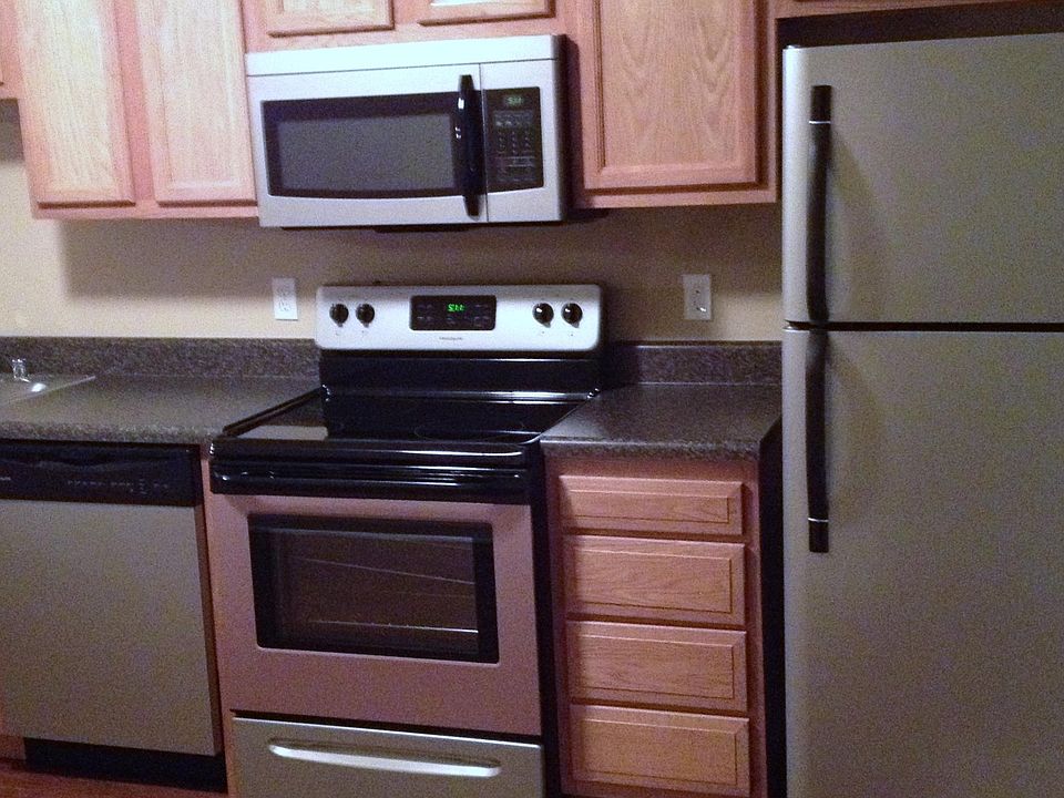 2nd image of 303 Creekwood Ave APT A