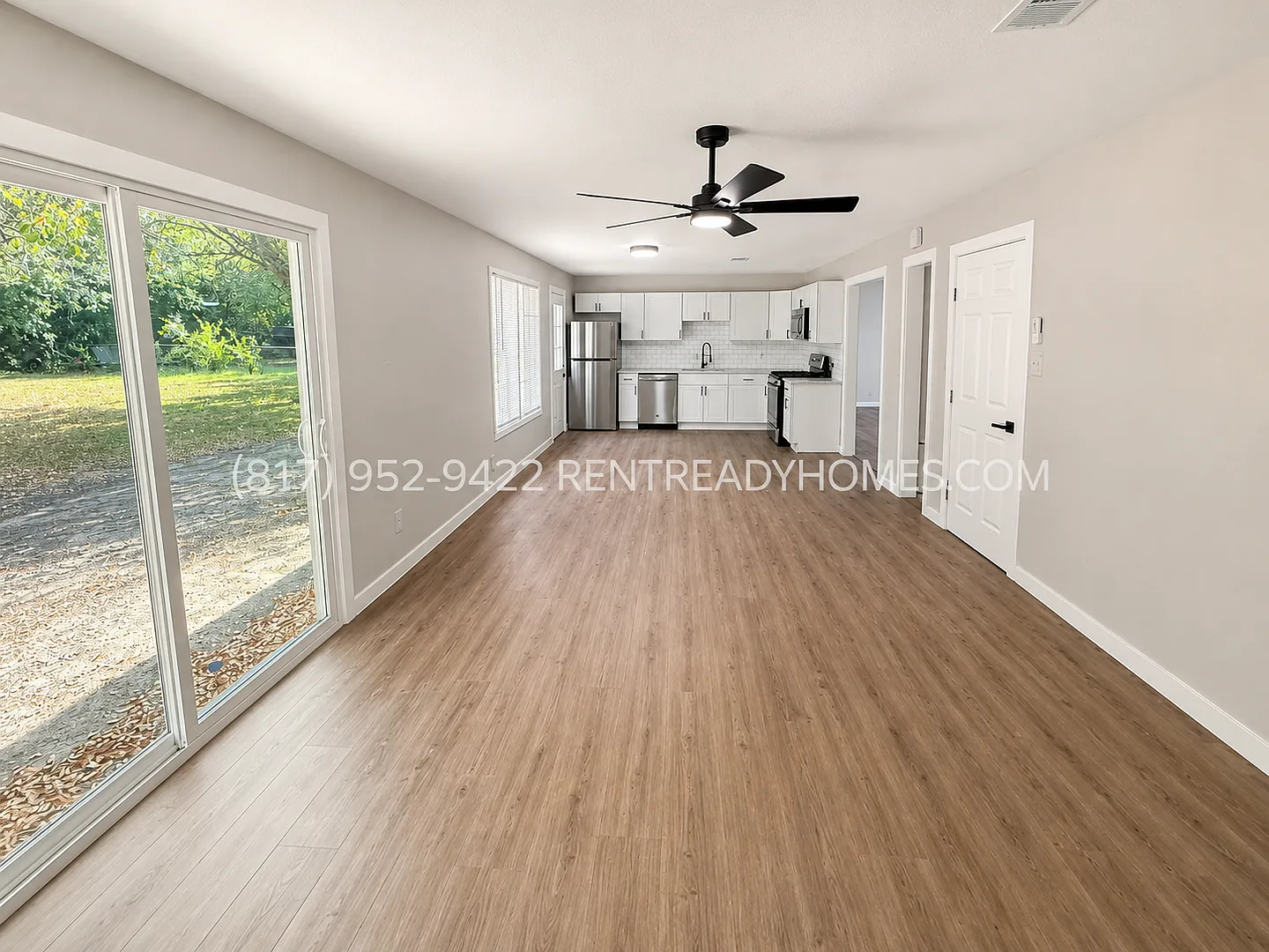 3733 Columbine Dr — Photo 2