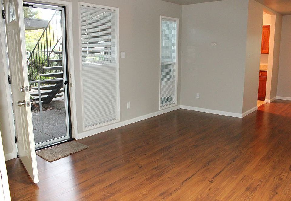 1st image of 2452 Imola Ave W