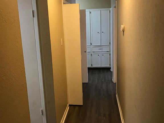 3rd image of 4526 Carrie Ann Ln
