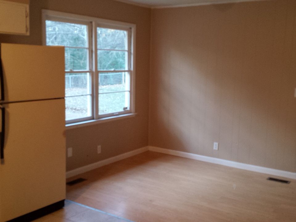 2nd image of 6111 Colfax Rd NW