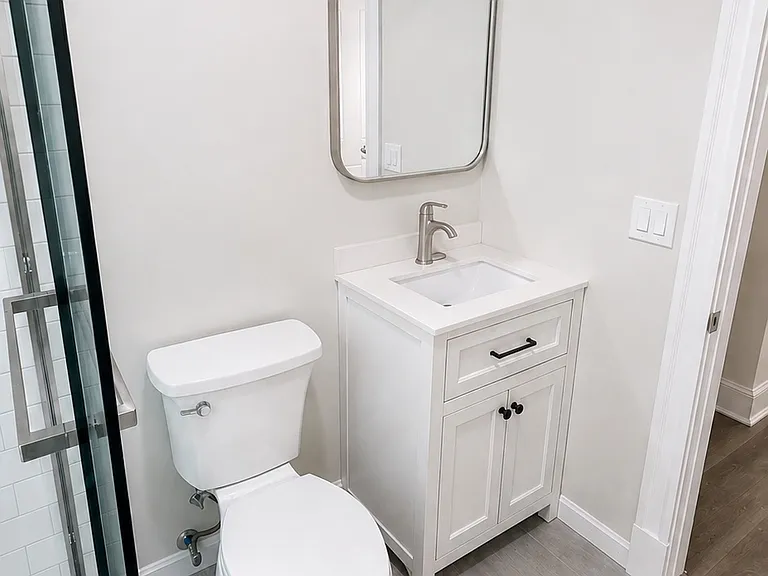 17-19 Lowe St #1 — Photo 10