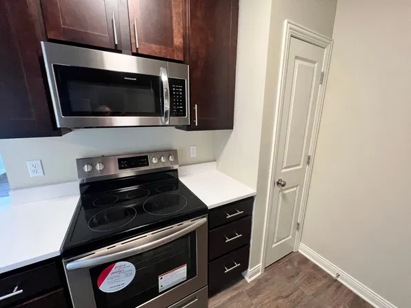2602 Fairway Dr APT 302, Fulton, MO 65251
