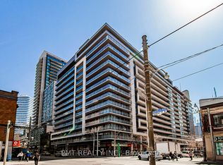 111 Elizabeth St #1705, Toronto, ON M5G 1P7