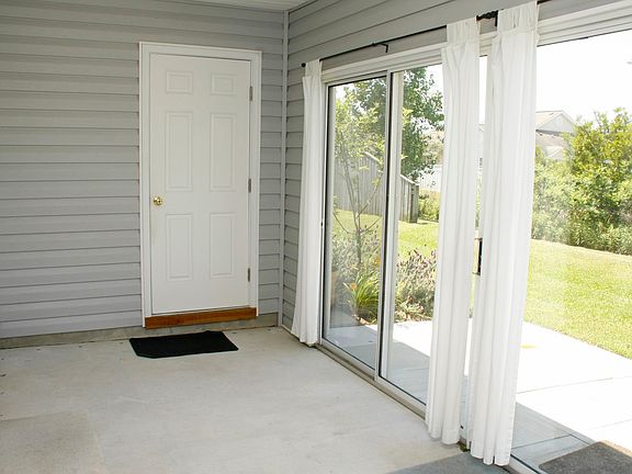 5th image of 502 Courtyard E #502