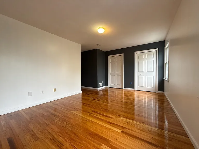 318 Linden Ave #1 — Photo 11