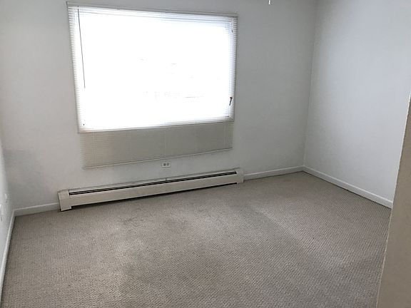 5th image of 1443 Ashland Ave APT 6
