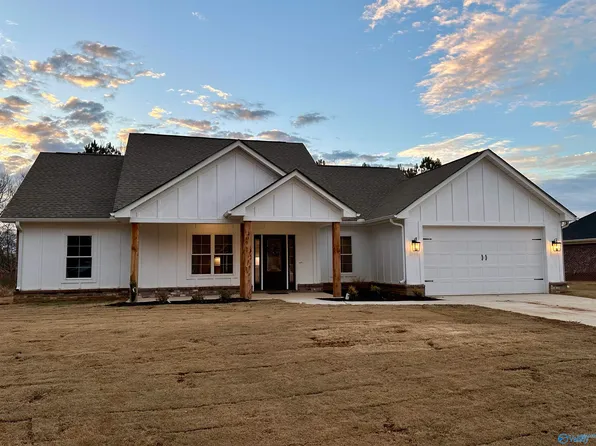 106 Southern Pine Dr, Toney, AL 35773