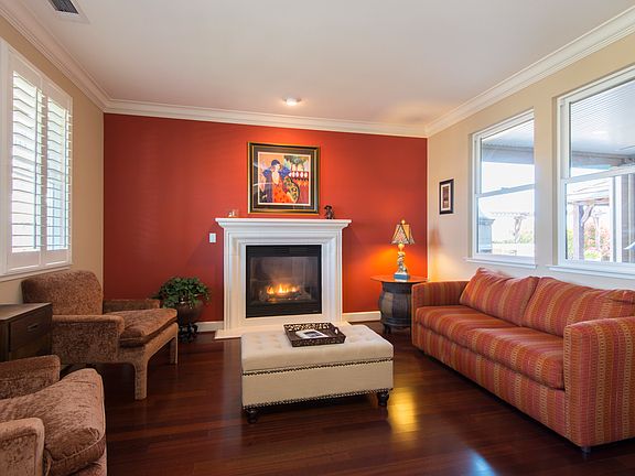 4th image of 629 Woodbridge Court
