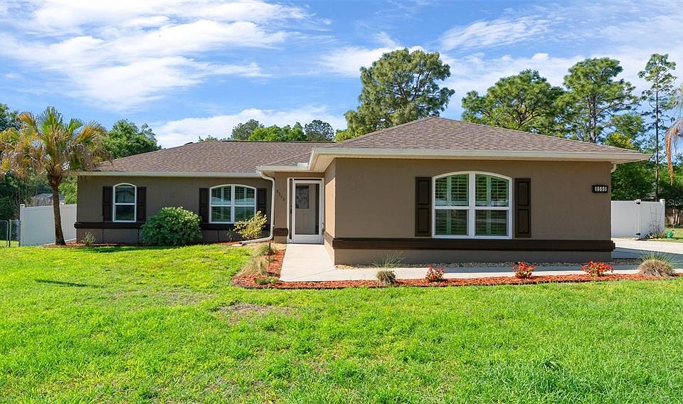 1st image of 8590 SE 159th Ln