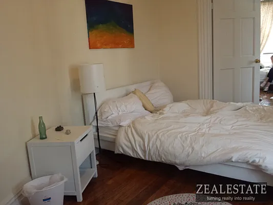 Rented by ZealEstate Group Inc | media 20