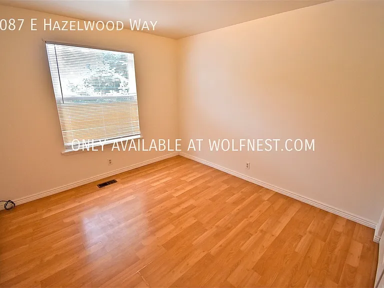 2087 E Hazelwood Way — Photo 7