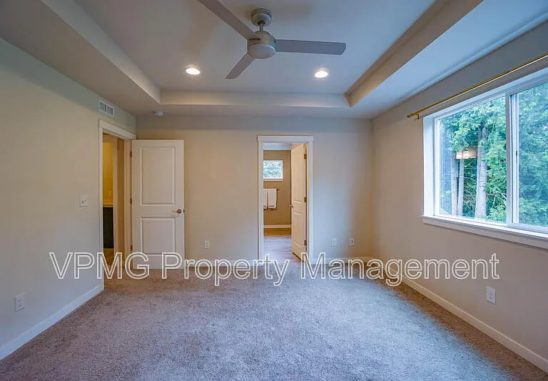2904 NE 161st Ct — Photo 31