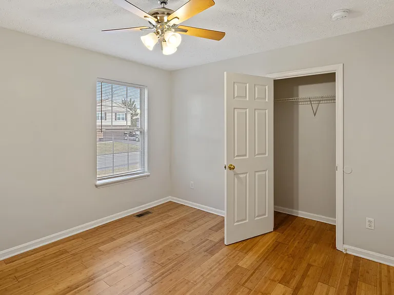 359 Montgomery Cir — Photo 21