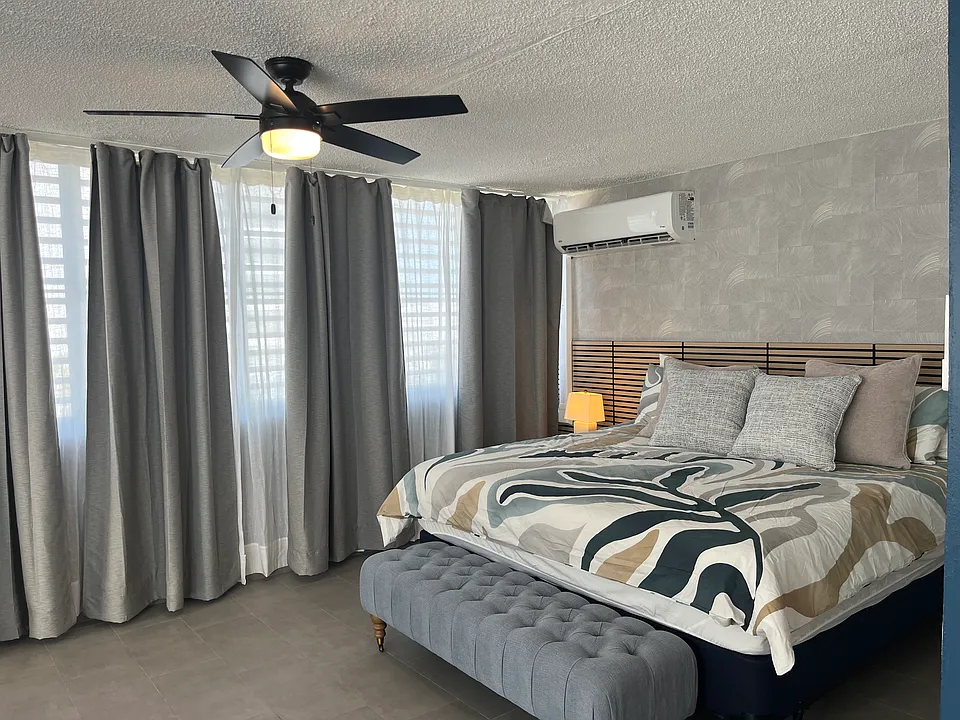 611 Calle Hoare