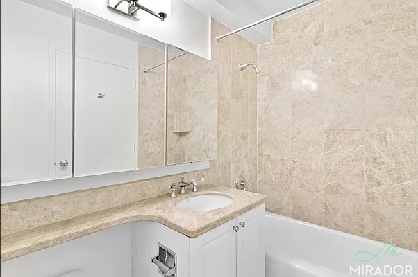 Rented by Mirador Real Estate | media 6