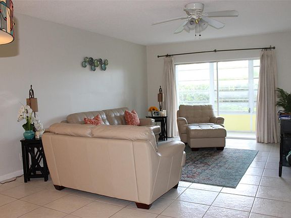 4th image of 2221 NE 68th Street #904