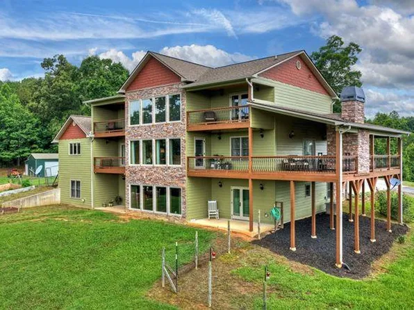 384 Dean Rd, Mineral Bluff, GA 30559