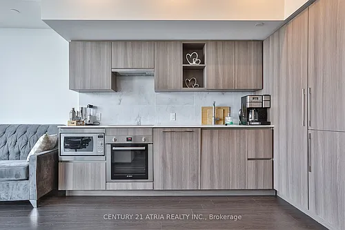 19 Bathurst St #3715 Photo 1