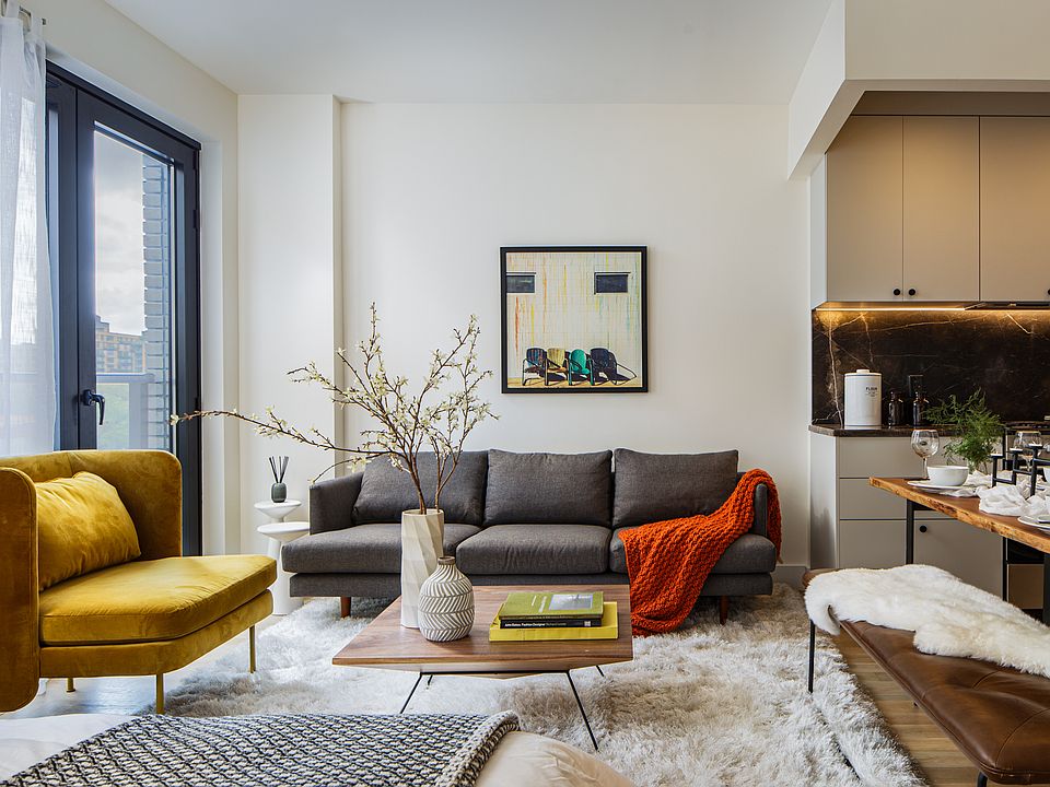 1st image of 260 Gold St APT 212