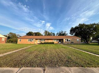 746 S Hunter St, Wichita, KS 67207