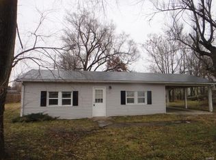 1909 E Rock Hill Rd, Wood River, IL 62095