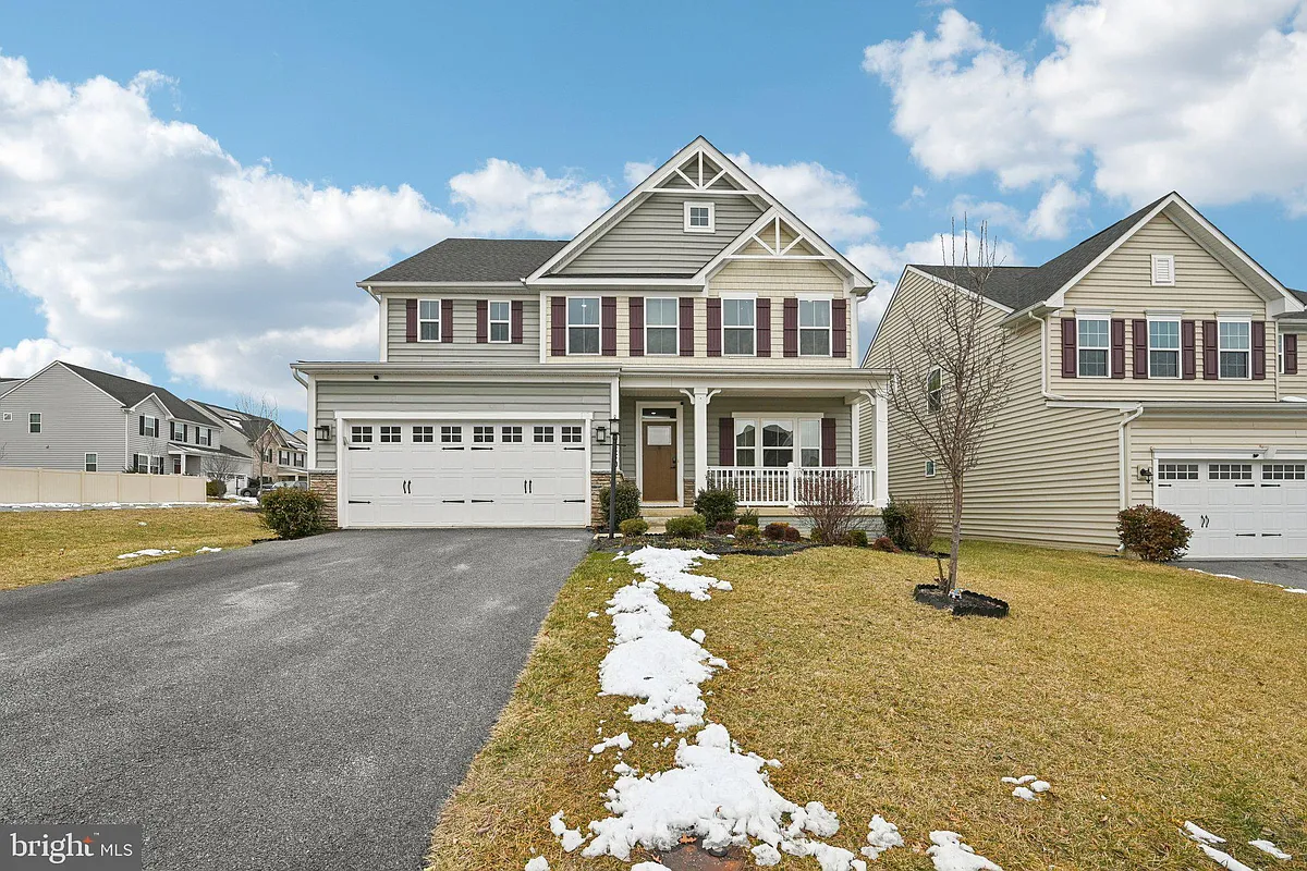 Building Photo - 5830 Barts Way