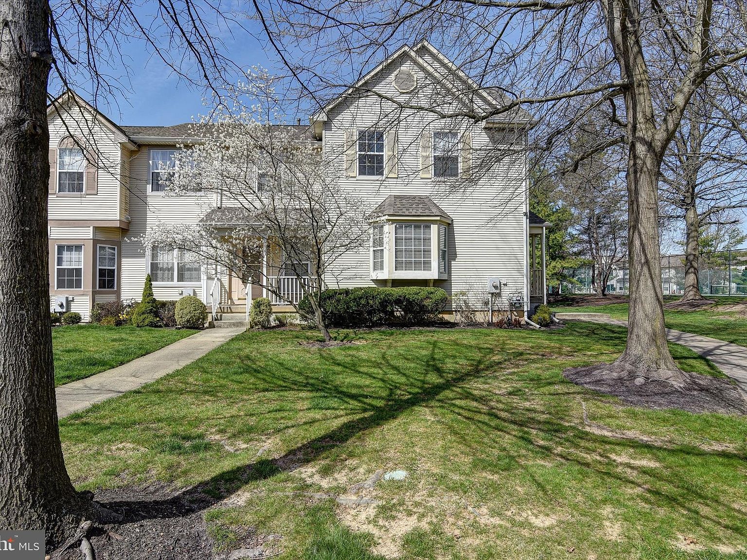 131 Cromwell Dr, Robbinsville, NJ 08691 Zillow