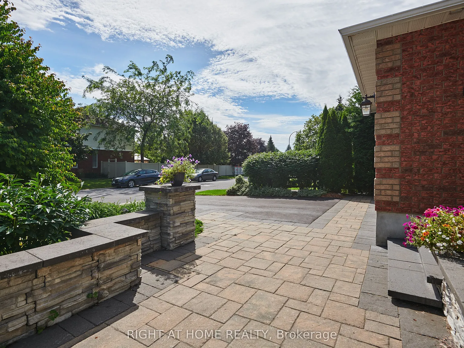 5 bed, $5,200 — Photo 4