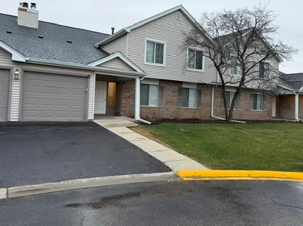 7040 Remington Ct APT 204, Woodridge, IL 60517