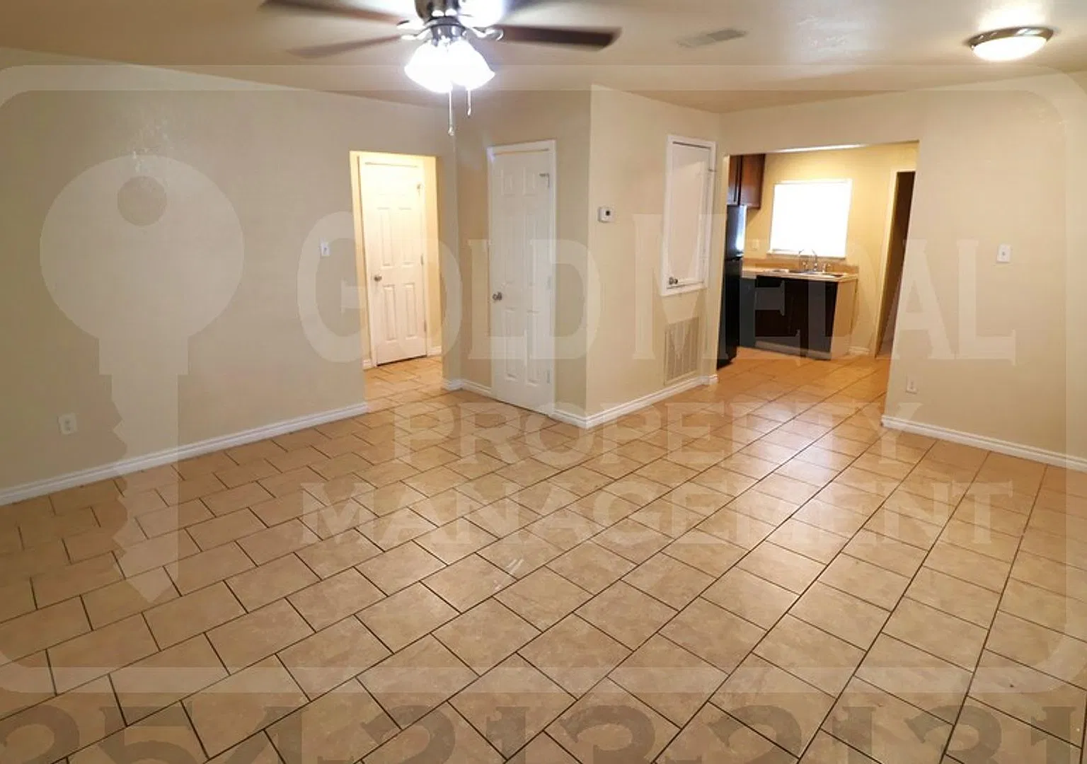 1710 Cole St — Photo 3