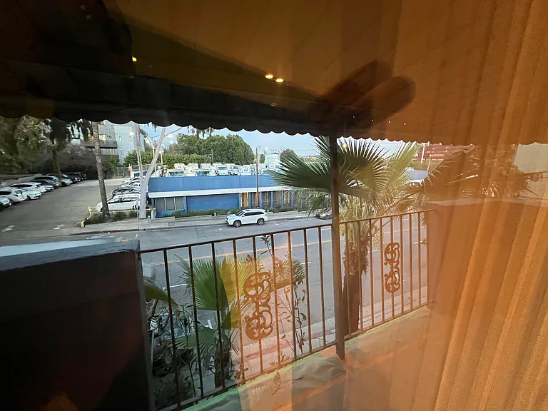 829 N San Vicente Blvd #9 — Photo 6