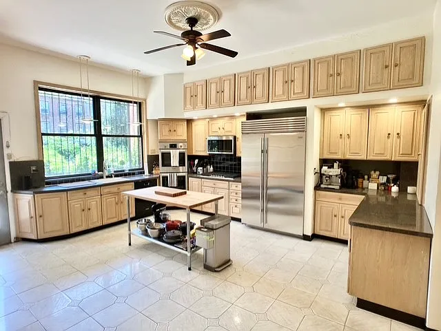 364 Pacific St #2 — Photo 5